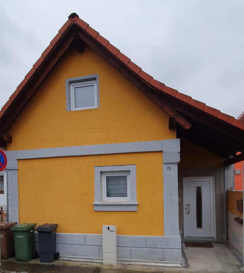 Ferienwohnung Haeusla Hirschaid Exterior photo